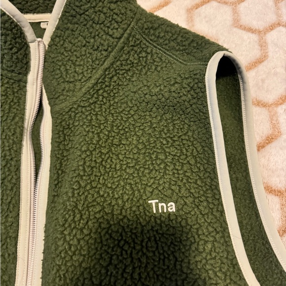 Aritzia Vest - Picture 2 of 4